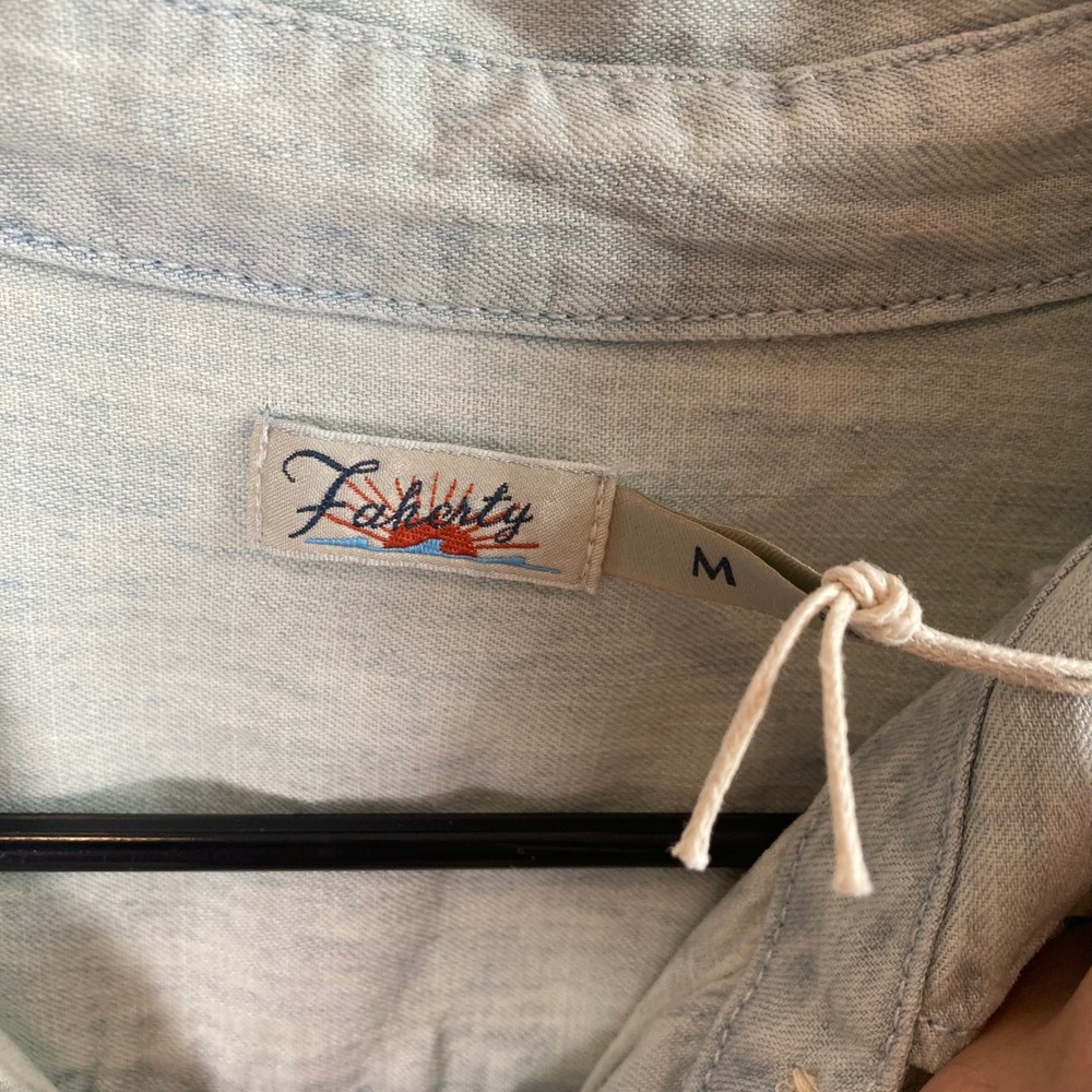 NWT Faherty Shirt Women M Blue Indigo Dyed Linen Tencel Short Sleeve Button Down - Picture 2 of 8